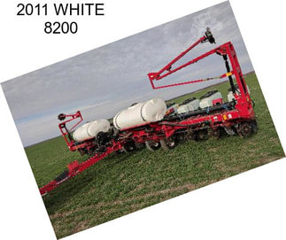 2011 WHITE 8200