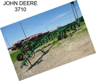 JOHN DEERE 3710